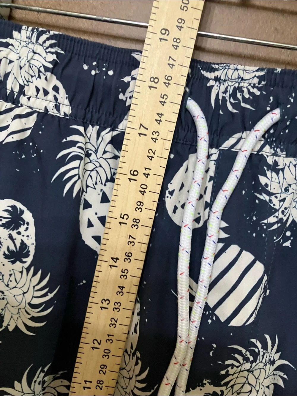 Men's Pineapple-Print Hybrid Shorts in Navy